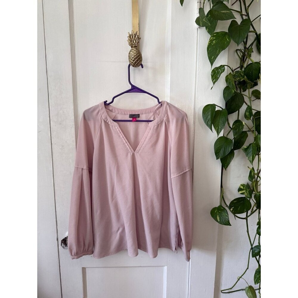 Vince Camuto women’s size medium light pink blouse